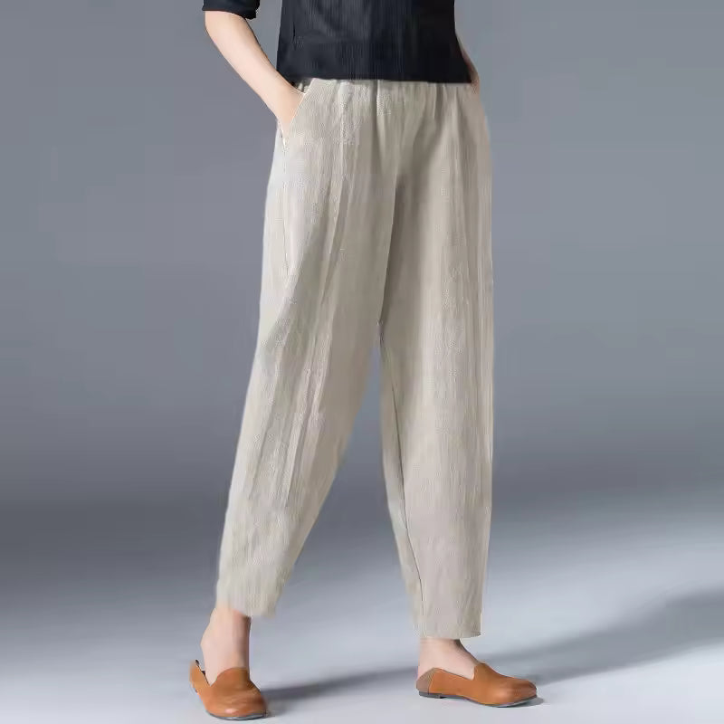 Women's Tapered Trousers | Pants with Pockets - Beige
