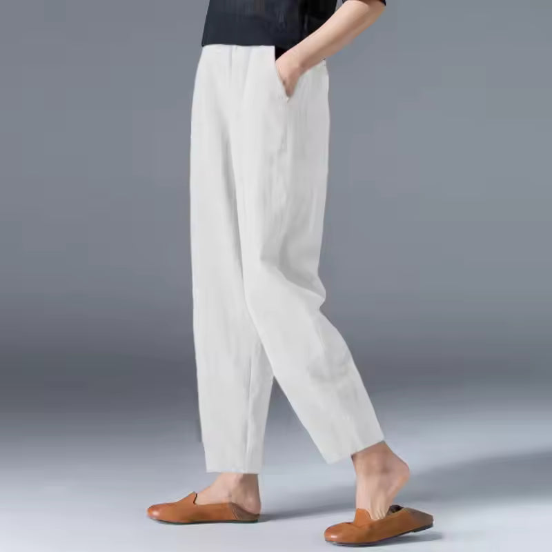 Women's Tapered Trousers | Pants with Pockets - White